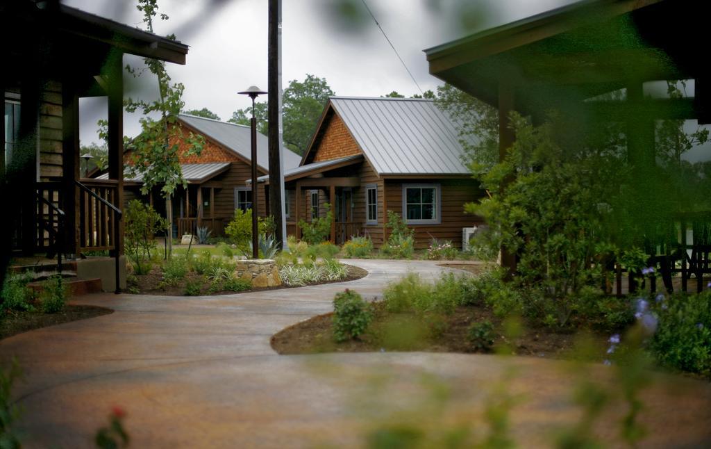 Camp Lucy Hotel Dripping Springs Ngoại thất bức ảnh