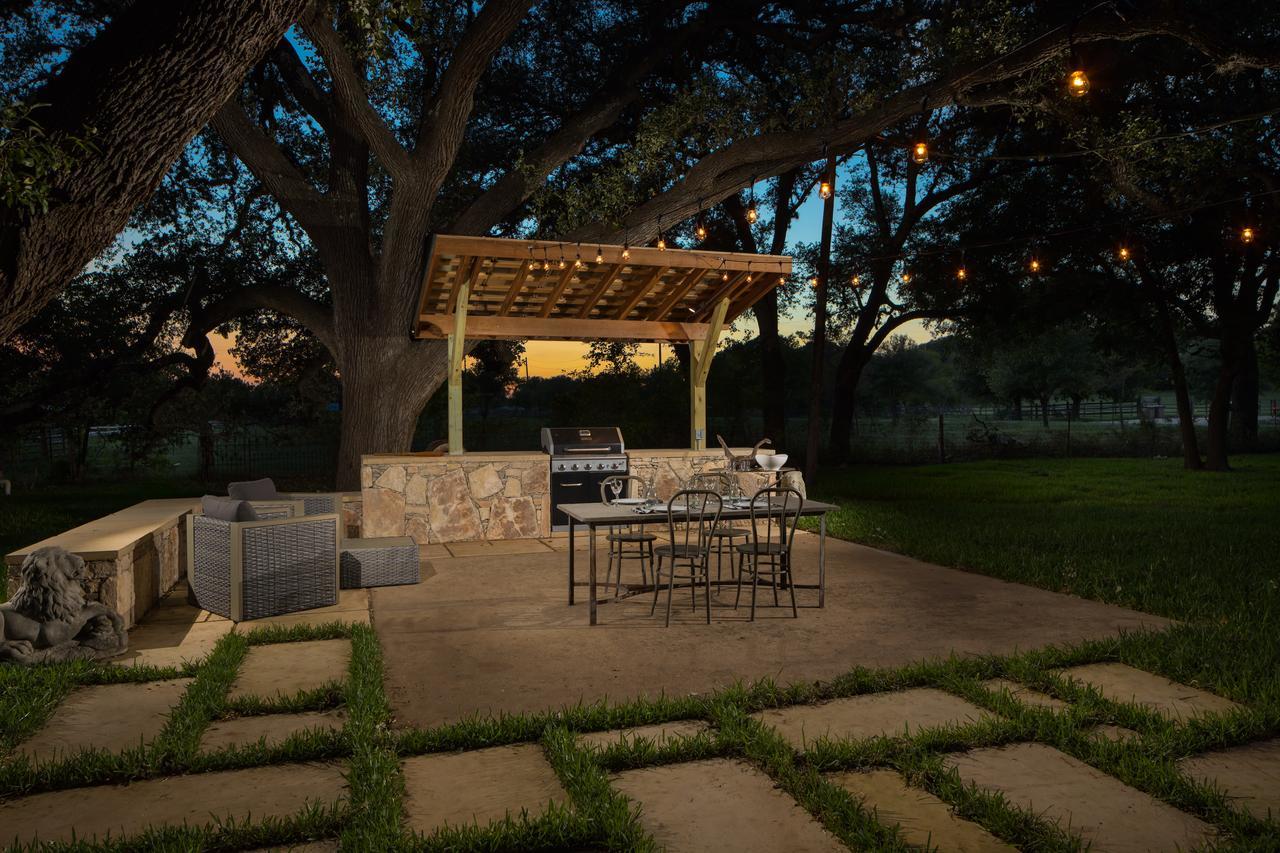Camp Lucy Hotel Dripping Springs Ngoại thất bức ảnh