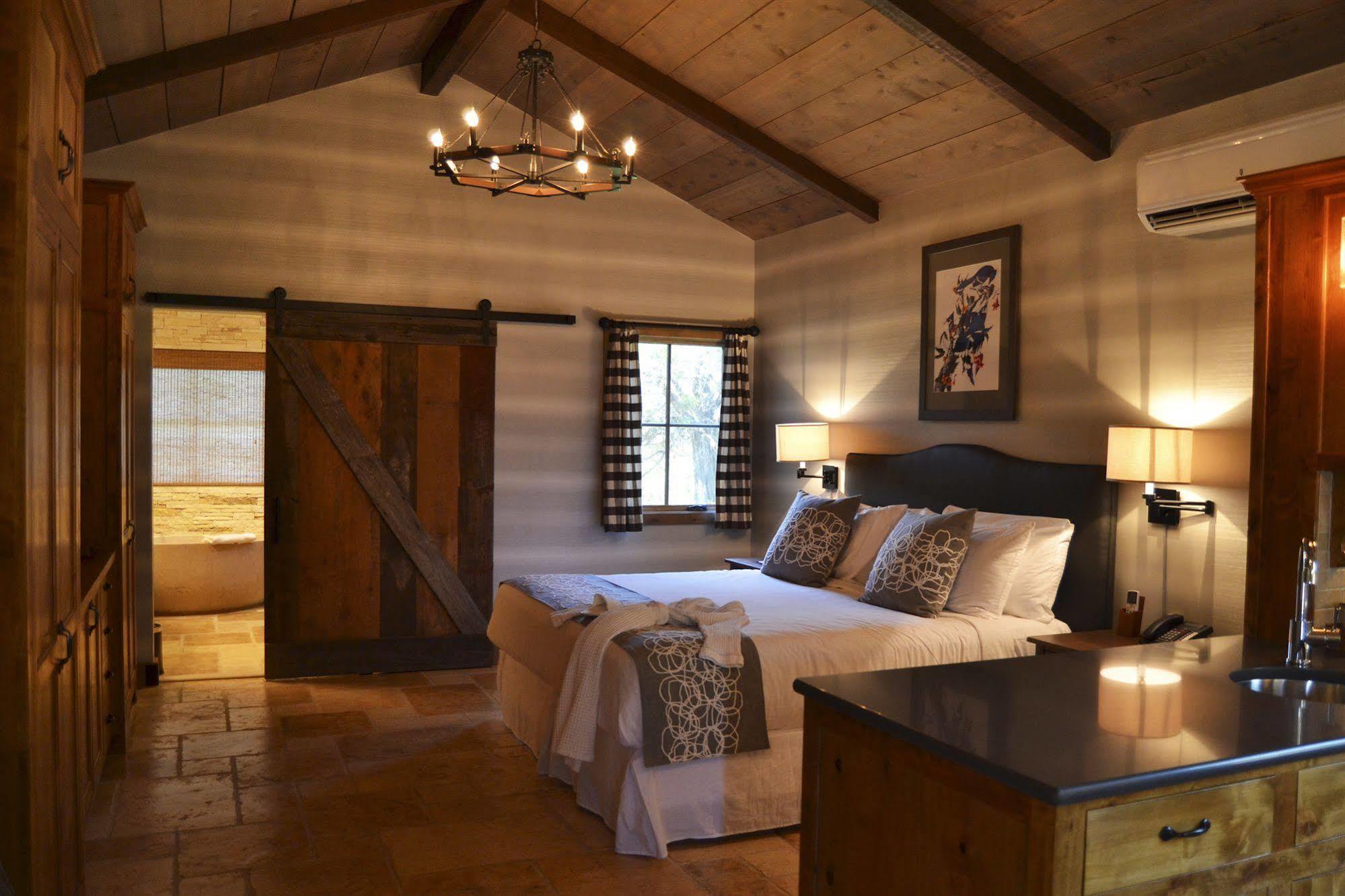 Camp Lucy Hotel Dripping Springs Ngoại thất bức ảnh