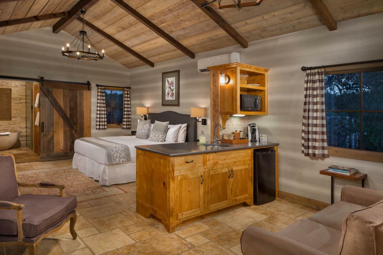 Camp Lucy Hotel Dripping Springs Ngoại thất bức ảnh